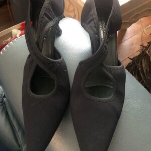 Vintage Donald J. Pliner Black Heels size 7.5